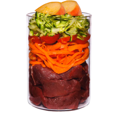 Wild mit Gurke, Pfirsich und Löwenzahn